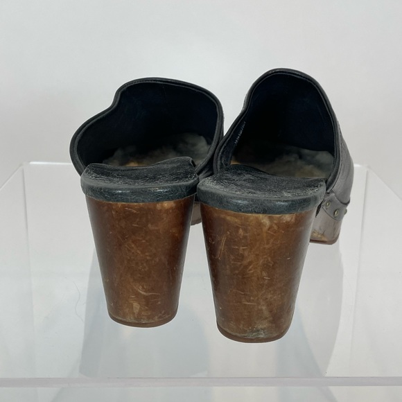 UGG CLOGS - Picture 3 of 8
